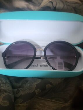 Kate spade sunglasses gorgeous Round Temples Adjustsble  polarized Cloth Tagged